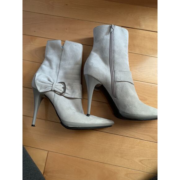 CASADEI SUEDE BOOTIE - Picture 9 of 15